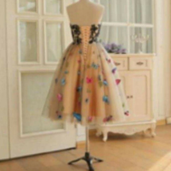 Sweetheart neckline lace and tulle dress - Picture 5 of 8